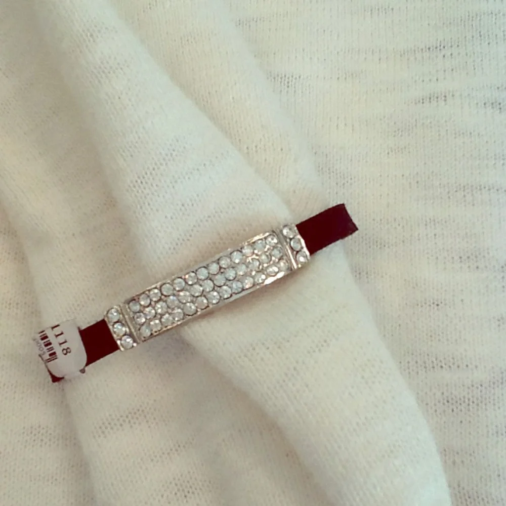 Diamond Rhinestone NWT Magnetic Clasp Bracelet